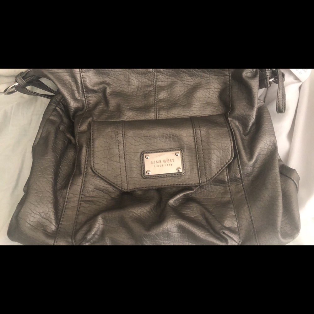 Nine West purse used, asking $15
